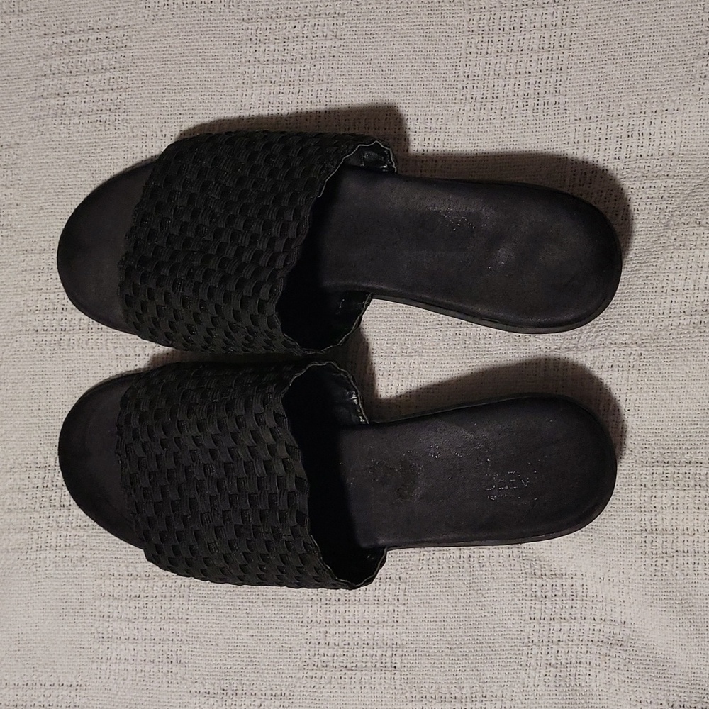 Women's mules